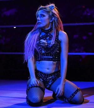 300px_alexa-bliss_425.webp