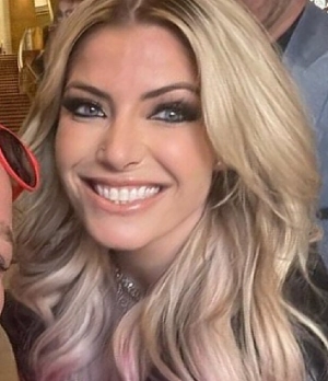 300px_alexa-bliss_462.webp