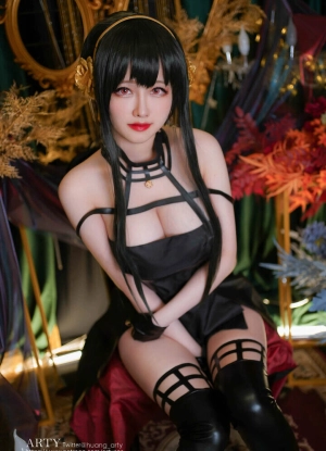 300px_arty-huang_531.webp