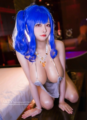 300px_arty-huang_744.webp