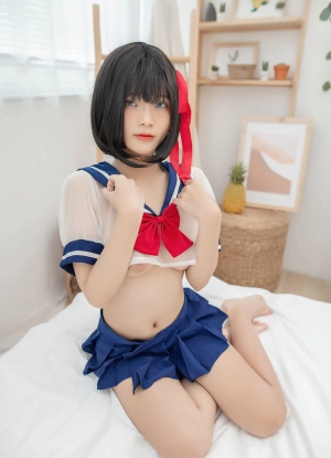 300px_azami-cosplay_51.webp