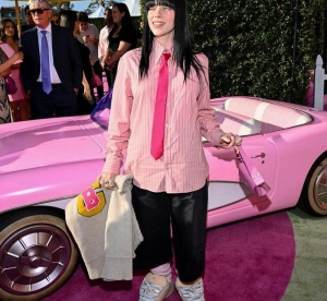 300px_billie-eilish_1345.webp