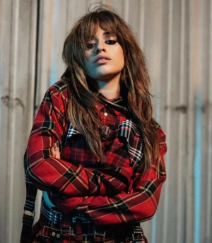 300px_camila-cabello_1088.webp