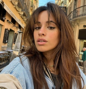 300px_camila-cabello_1199.webp