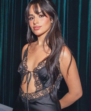 300px_camila-cabello_1296.webp