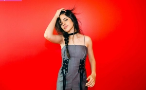 300px_camila-cabello_572.webp