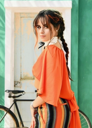 300px_camila-cabello_640.webp