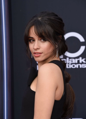 300px_camila-cabello_671.webp