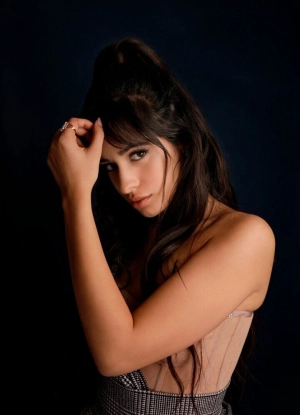 300px_camila-cabello_696.webp