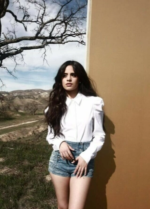 300px_camila-cabello_700.webp