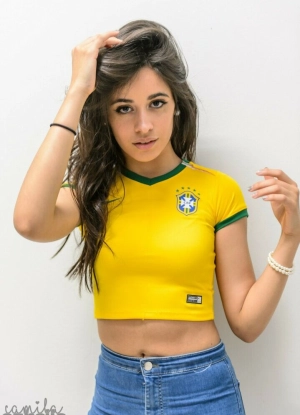 300px_camila-cabello_836.webp