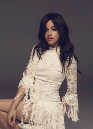 300px_camila-cabello_945.webp