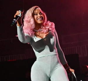 300px_cardi-b_223.webp