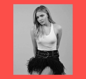 300px_chloe-grace-moretz_133.webp