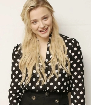 300px_chloe-grace-moretz_232.webp