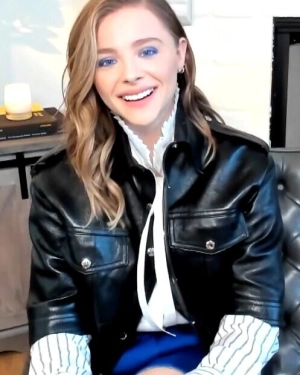 300px_chloe-grace-moretz_291.webp