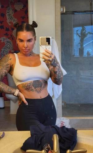 300px_christy-mack_770.webp