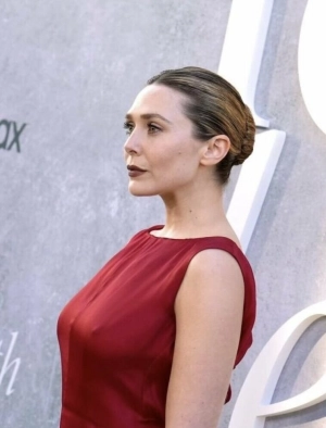 300px_elizabeth-olsen_694.webp