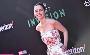 300px_emilia-clarke_1043.webp