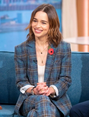 300px_emilia-clarke_880.webp