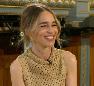 300px_emilia-clarke_934.webp