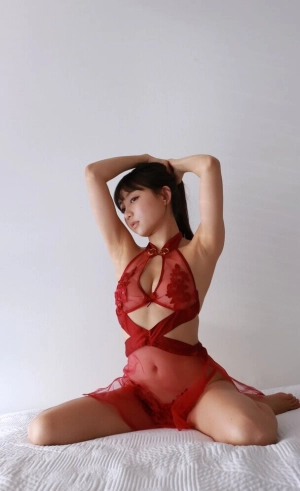 300px_eunji-pyoapple_518.webp