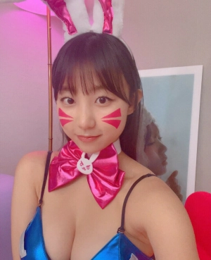 300px_eunji-pyoapple_573.webp