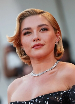 300px_florence-pugh_205.webp