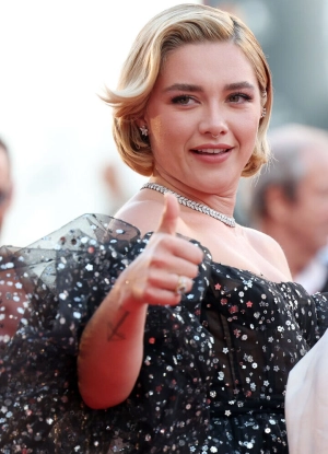 300px_florence-pugh_214.webp