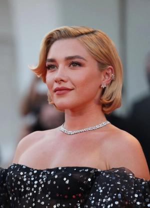 300px_florence-pugh_224.webp