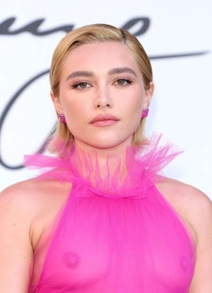 300px_florence-pugh_238.webp