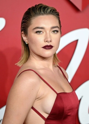 300px_florence-pugh_292.webp