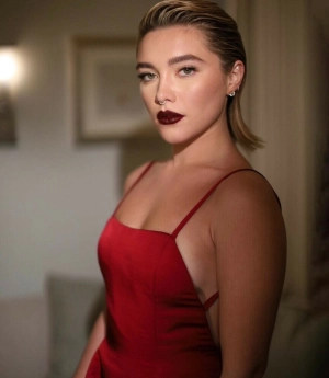 300px_florence-pugh_294.webp