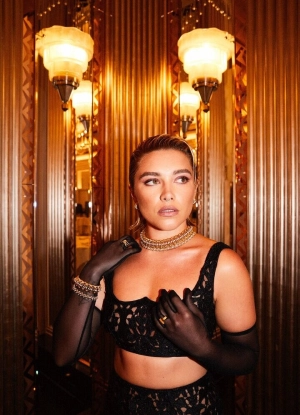 300px_florence-pugh_322.webp