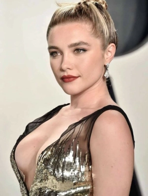 300px_florence-pugh_349.webp