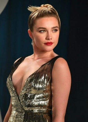 300px_florence-pugh_390.webp