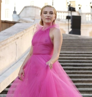 300px_florence-pugh_394.webp