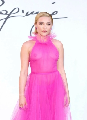 300px_florence-pugh_398.webp