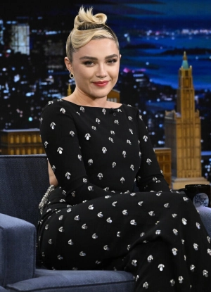 300px_florence-pugh_457.webp