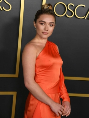 300px_florence-pugh_48.webp