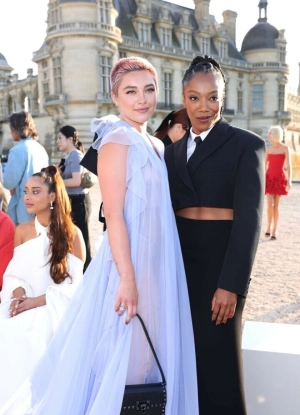 300px_florence-pugh_627.webp