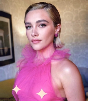 300px_florence-pugh_65.webp