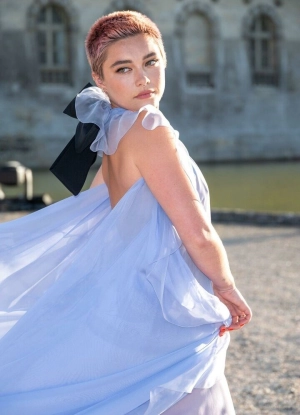 300px_florence-pugh_659.webp