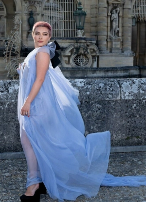 300px_florence-pugh_672.webp