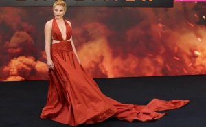 300px_florence-pugh_715.webp