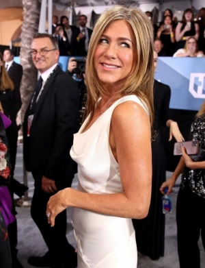 300px_jennifer-aniston_252.webp