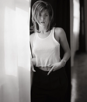 300px_jennifer-aniston_92.webp