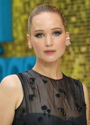 300px_jennifer-lawrence_539.webp