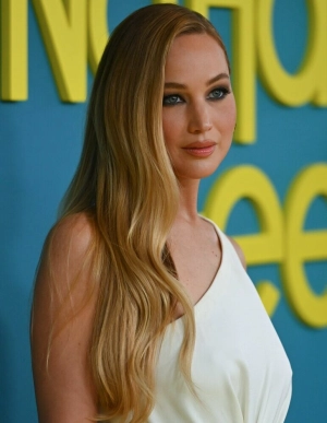 300px_jennifer-lawrence_659.webp