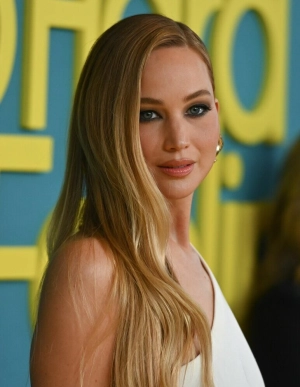 300px_jennifer-lawrence_660.webp